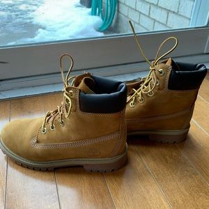 KIDS Timberland Original Boots Size 4